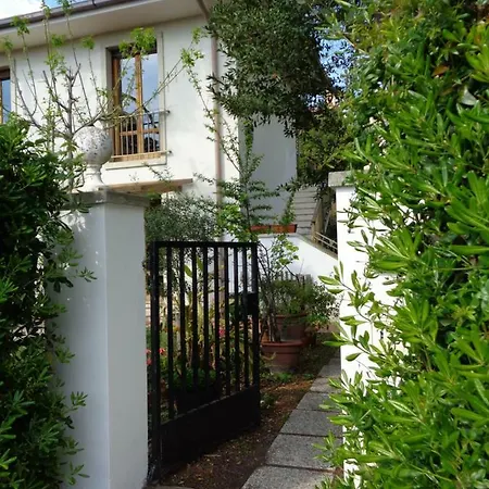 La Casa Di Nina Apartment Quercianella